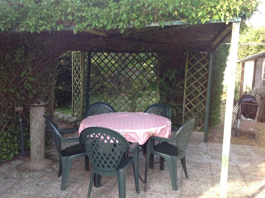 Charmante Maison Jardin A 100 Metres Du Clos Luce 阿姆博斯 外观 照片