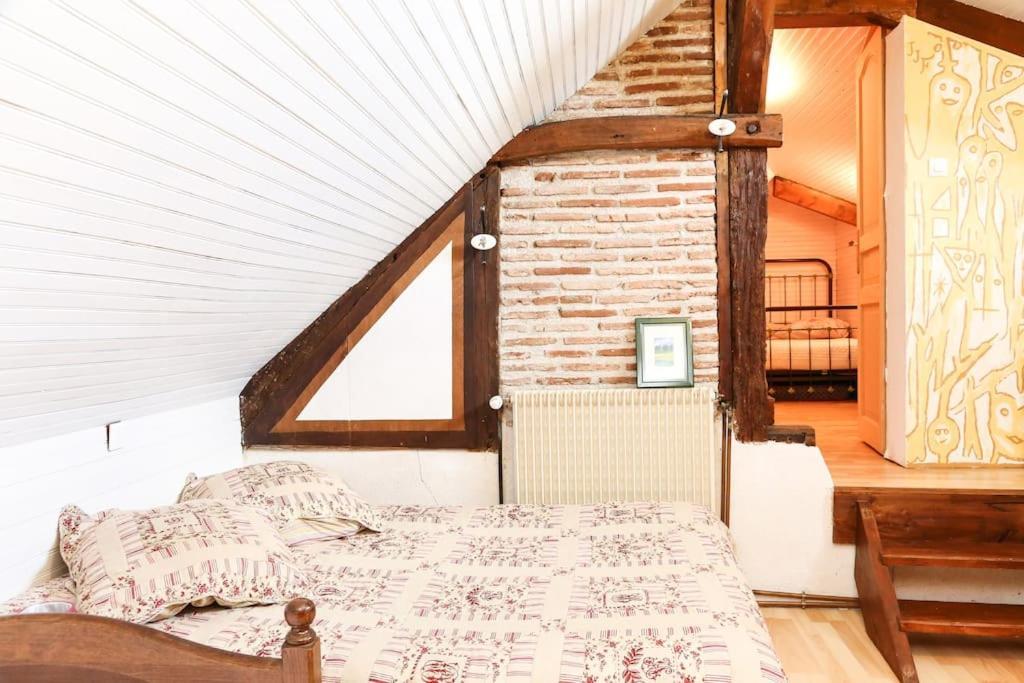 Charmante Maison Jardin A 100 Metres Du Clos Luce 阿姆博斯 外观 照片